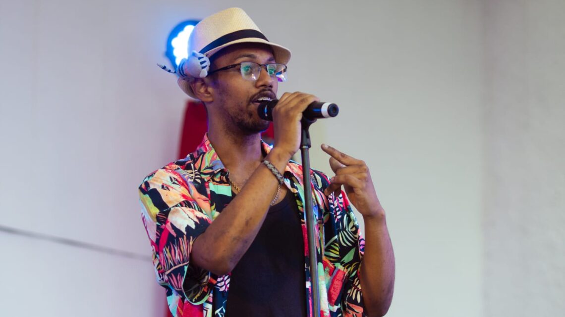 Sarau da Consciência comemora dez anos com arte e música na Casa da Palavra