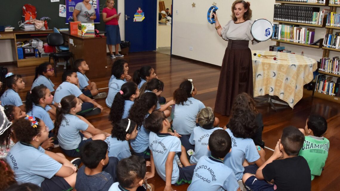 Bibliotecas de Santo André recebem contação de histórias e sarau